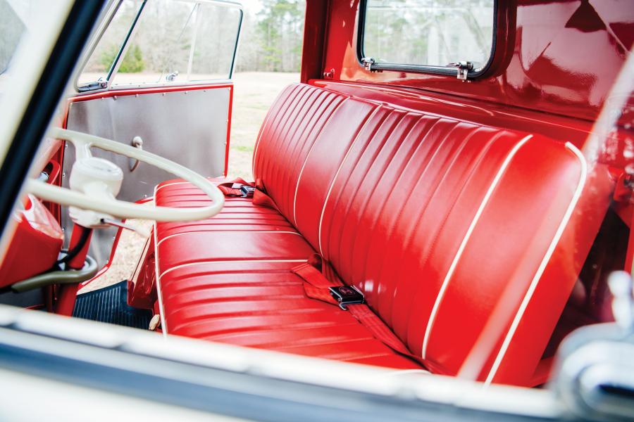 Интерьер Volkswagen Typ 2 Pritsche (T1) 1958 года  (фото 18 из 23)